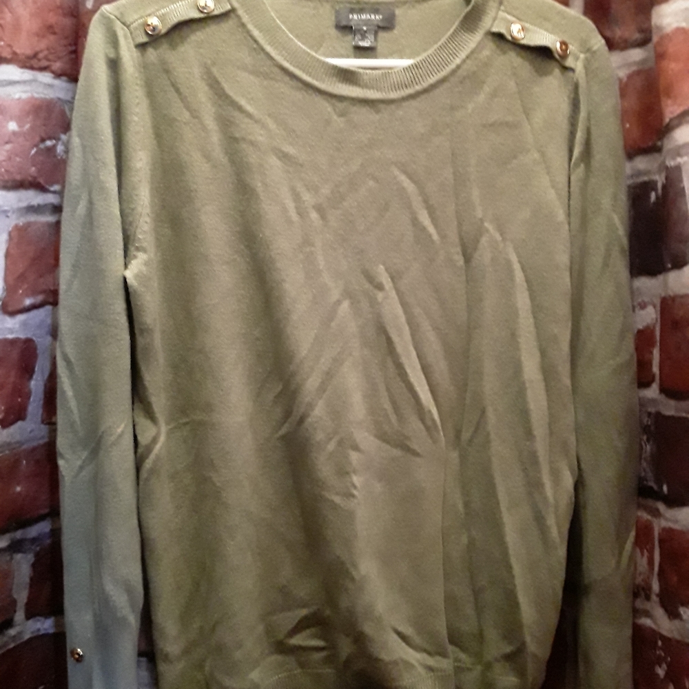 Primark light green sweater soft size M